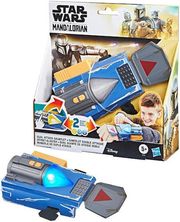 hasbro disney star wars the mandalorian duel attack gauntlet photo