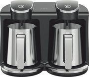 life kafenedaki diplo mpriki ellinikoy kafe 1300w photo