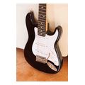 eko guitars st100 3 4 black ilektriki kithara 3 4 typoy stratocaster mayri extra photo 5