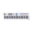 midi keyboard arturia keylab 61 essential white photo