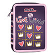 sxoliki kasetina dipli gemati must love wins photo